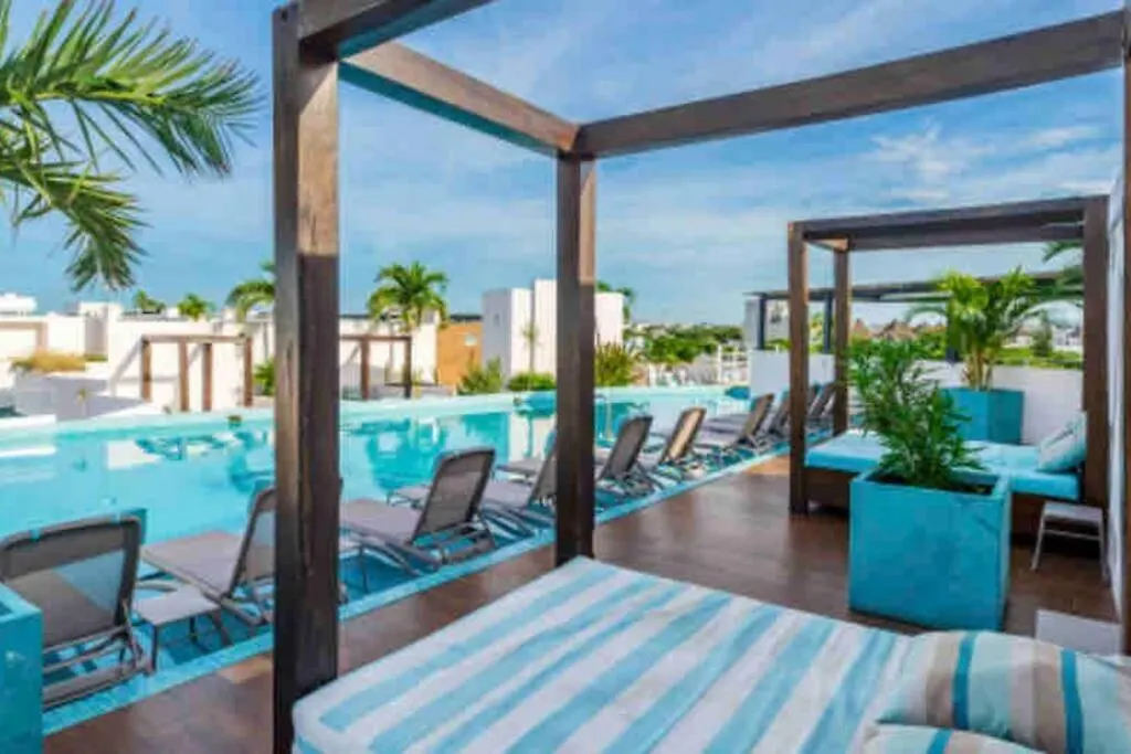 Ideally Located Studio Steps From The 5Th Avenue Playa del Carmen Mexico