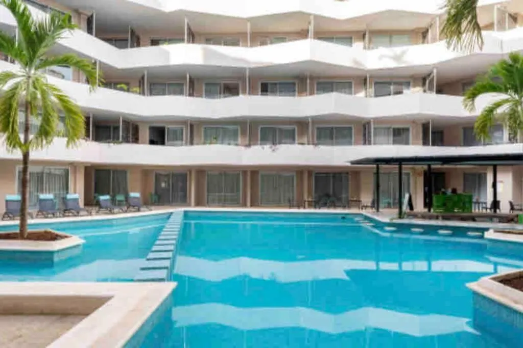 Ideally Located Studio Steps From The 5Th Avenue Playa del Carmen Mexico